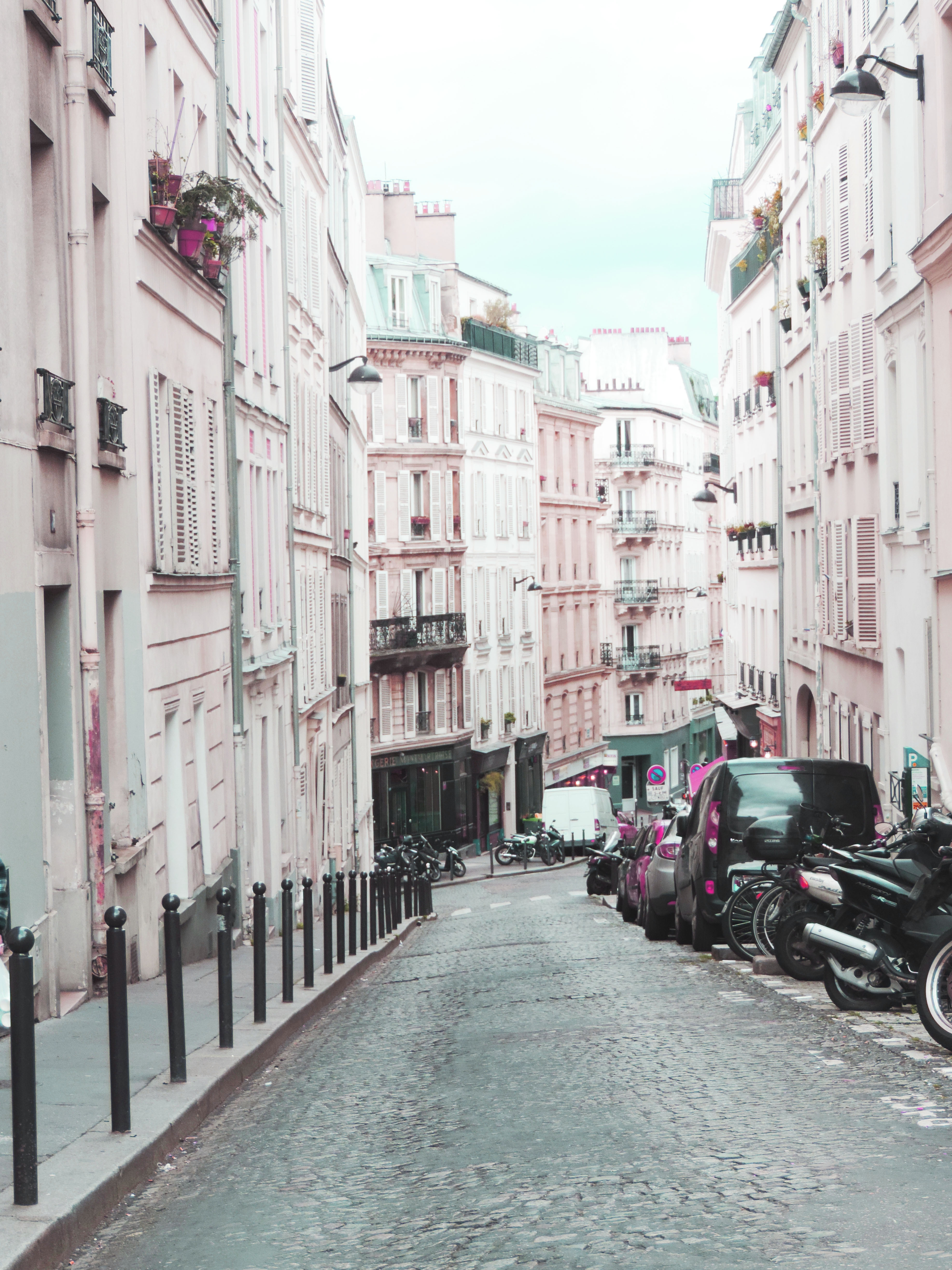 A Romantic Stroll through Paris